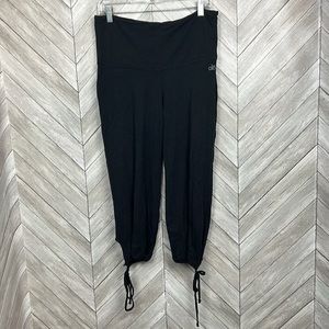Alo Yoga Cropped Tie Bottom Bamboo Lyocell Yoga Pants Size Small Black